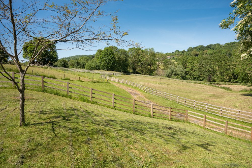 Land Down To Brook